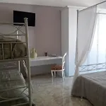 Palazzo Mosca 4* סאניקולה