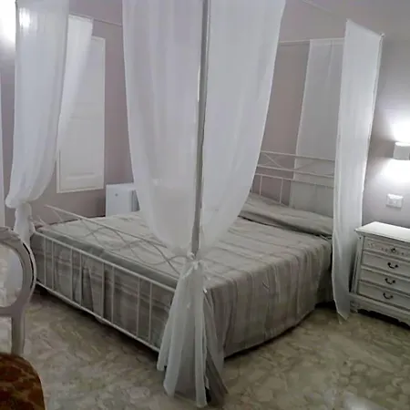 Palazzo Mosca Bed & Breakfast Sannicola